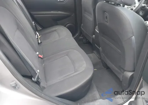 2015 Nissan Rogue Select S z USA, uszkodzony, nr VIN JN8AS5MT0FW651199